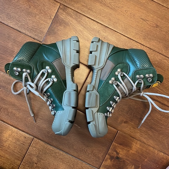 Gucci | Flashtrek Green & Tan (4.5) - Picture 4 of 6